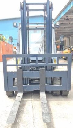 小松 4 轮平衡重叉车