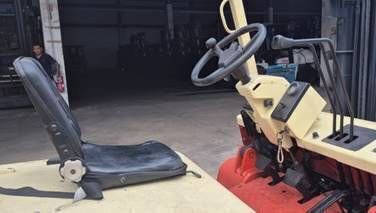 日産 4輪カウンターバランスフォークリフト