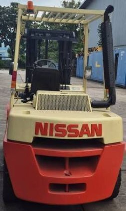 日産 4輪カウンターバランスフォークリフト