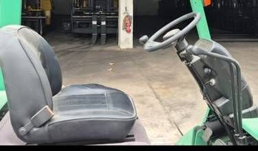 三菱四轮平衡式叉车