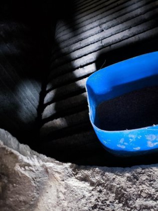 汚泥焼却ボイラー