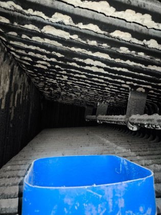 汚泥焼却ボイラー