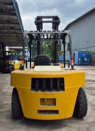 住友耶鲁四轮平衡式叉车