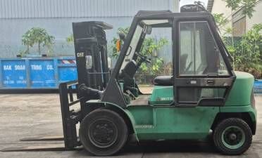 三菱四轮平衡式叉车