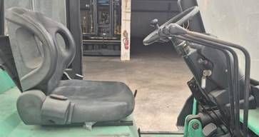 三菱四轮平衡式叉车