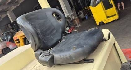 日产 4 向弯衡式叉车