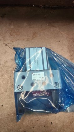 各式新旧气动传动件托盘