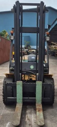 小松 4 轮平衡重叉车