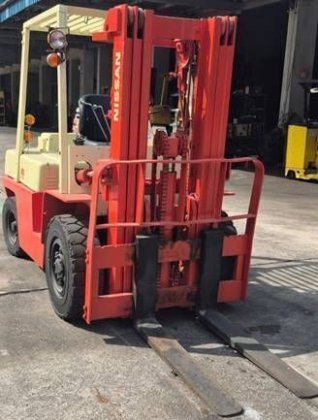 日産 4輪カウンターバランスフォークリフト