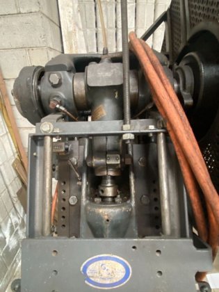 约翰·海因 201A 系列 2 倾斜动力压力机