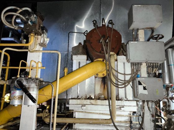 蒸気タービン発電機 2