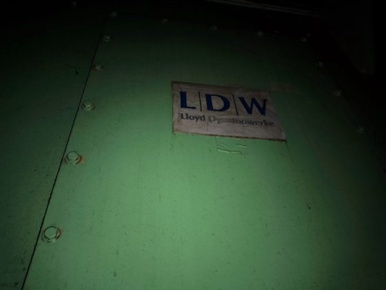 蒸気タービン発電機 2