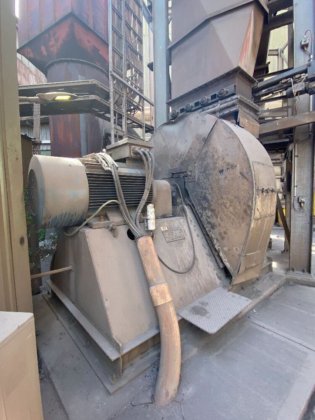 烟雾处理厂 / 袋式除尘器