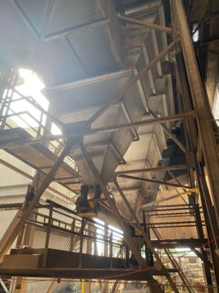 烟雾处理厂 / 袋式除尘器