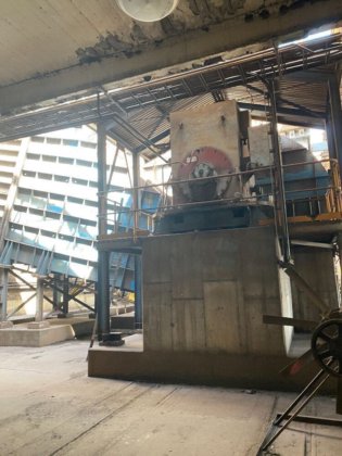 烟雾处理厂 / 袋式除尘器