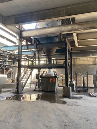 烟雾处理厂 / 袋式除尘器