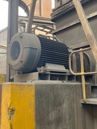 烟雾处理厂 / 袋式除尘器