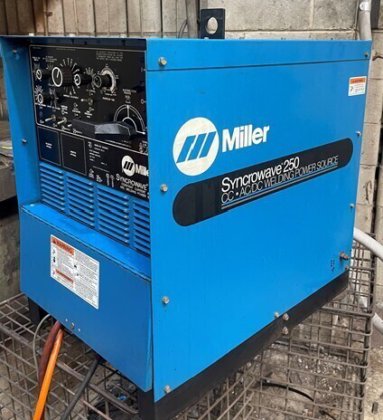 Miller Syncrowave 250 CC AC/DC Welding power source in Hawthorn ...