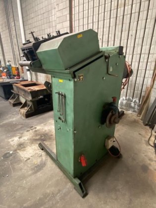 克拉克的 c2000-3-12 紧凑型解卷机