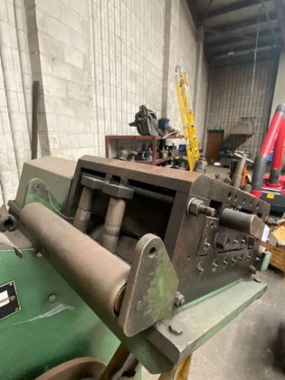 克拉克的 c2000-3-12 紧凑型解卷机