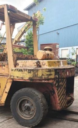 トヨタ 4輪カウンター式フォークリフト