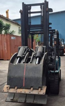 住友耶鲁四轮平衡式叉车