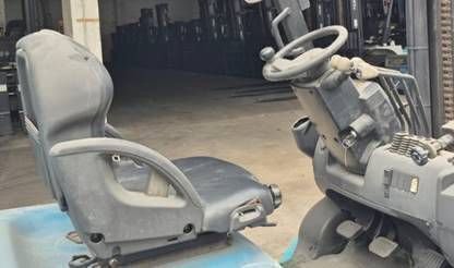 住友耶鲁四轮平衡式叉车