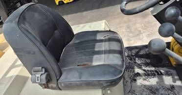 住友耶鲁四轮平衡式叉车