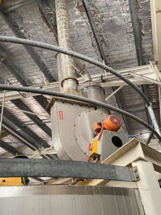 粉末制备系统（亚硫酸氢钠）配有 Lightnin 搅拌器