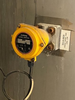 粉末制备系统（亚硫酸氢钠）配有 Lightnin 搅拌器