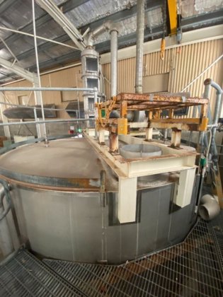 粉末制备系统（亚硫酸氢钠）配有 Lightnin 搅拌器