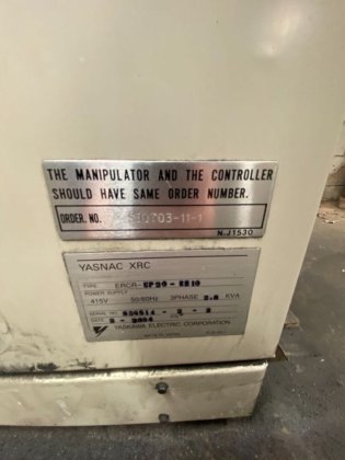 モトーマン UP20 工業用ロボット