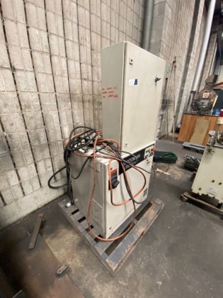 モトーマン UP20 工業用ロボット