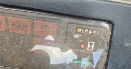 トヨタ 4輪カウンター式フォークリフト