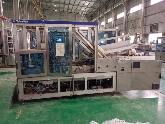 2003 利乐70装箱机