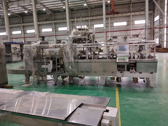 2000 海思亚THM8/48连杯灌装机