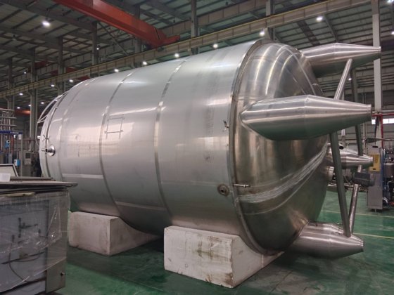 2012 APV无菌罐40吨