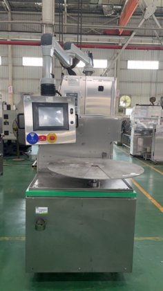 2015 爱克林蛋壳包灌装机EL2 A-21600