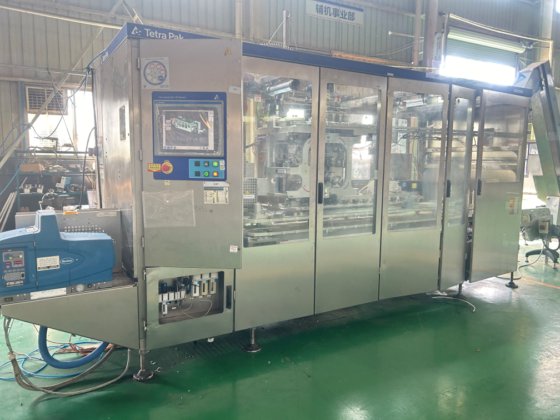 2011 利乐CAP30贴盖机