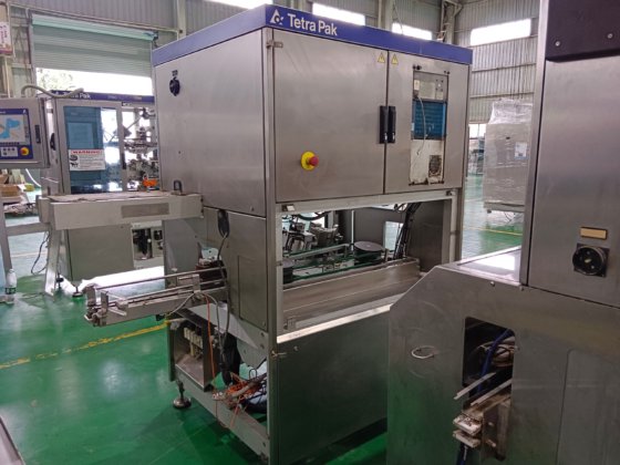 利乐TSA22贴管机