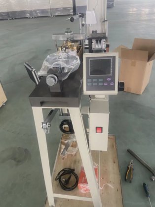 Efficient cyclic simple shear box