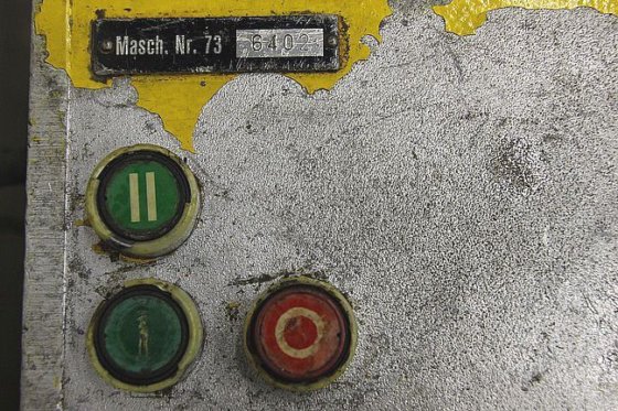 Thread cutting machine from REMS