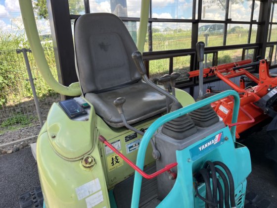 ヤンマー ViO20-1