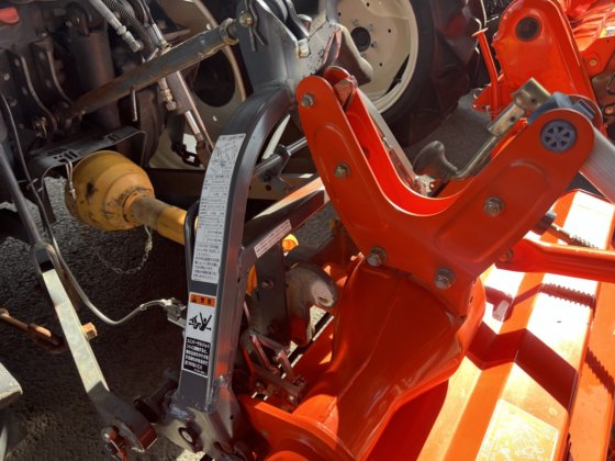 クボタ KL330DFQBMA