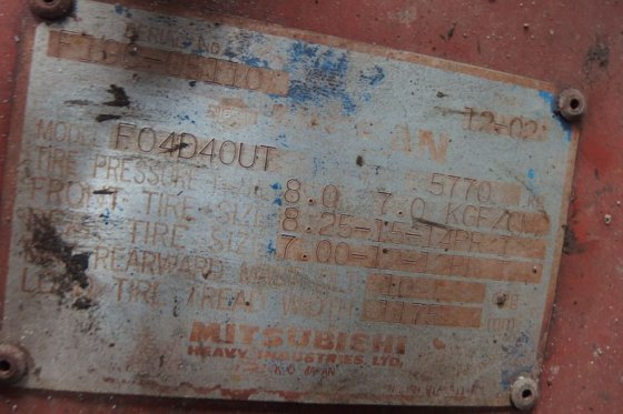 2002年日产叉车F04D0UT------。