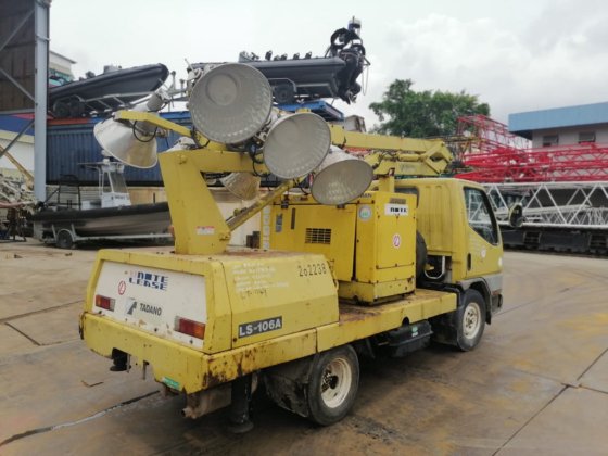 塔达诺照明塔LS-106 -