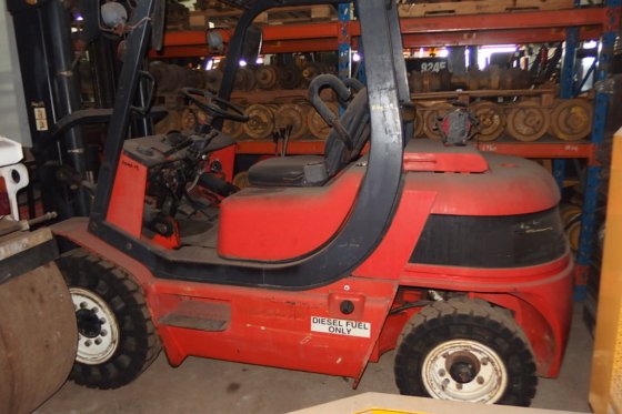 2005年克拉克叉车cmp40d -