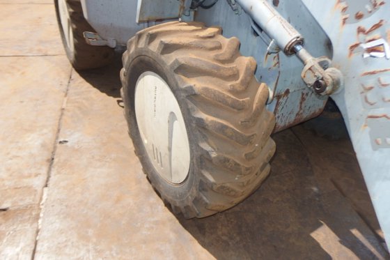 三菱小型轮式装载机ws210 -