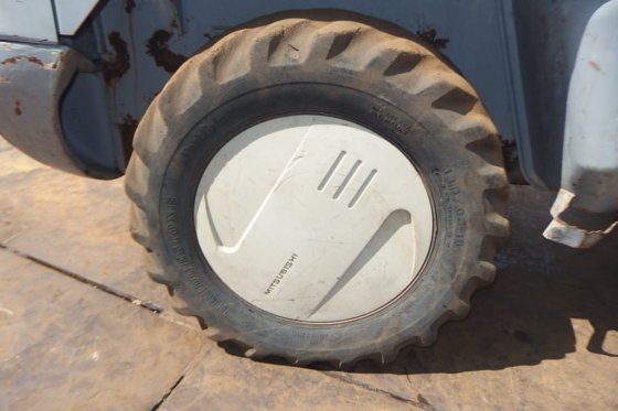 三菱小型轮式装载机ws210 -