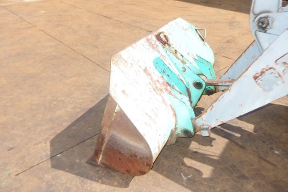 三菱小型轮式装载机ws210 -